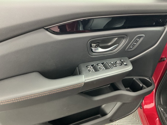 new 2025 Honda Pilot car, priced at $51,350