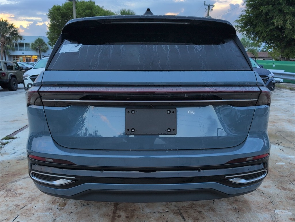 new 2025 Lincoln Nautilus car, priced at $64,824