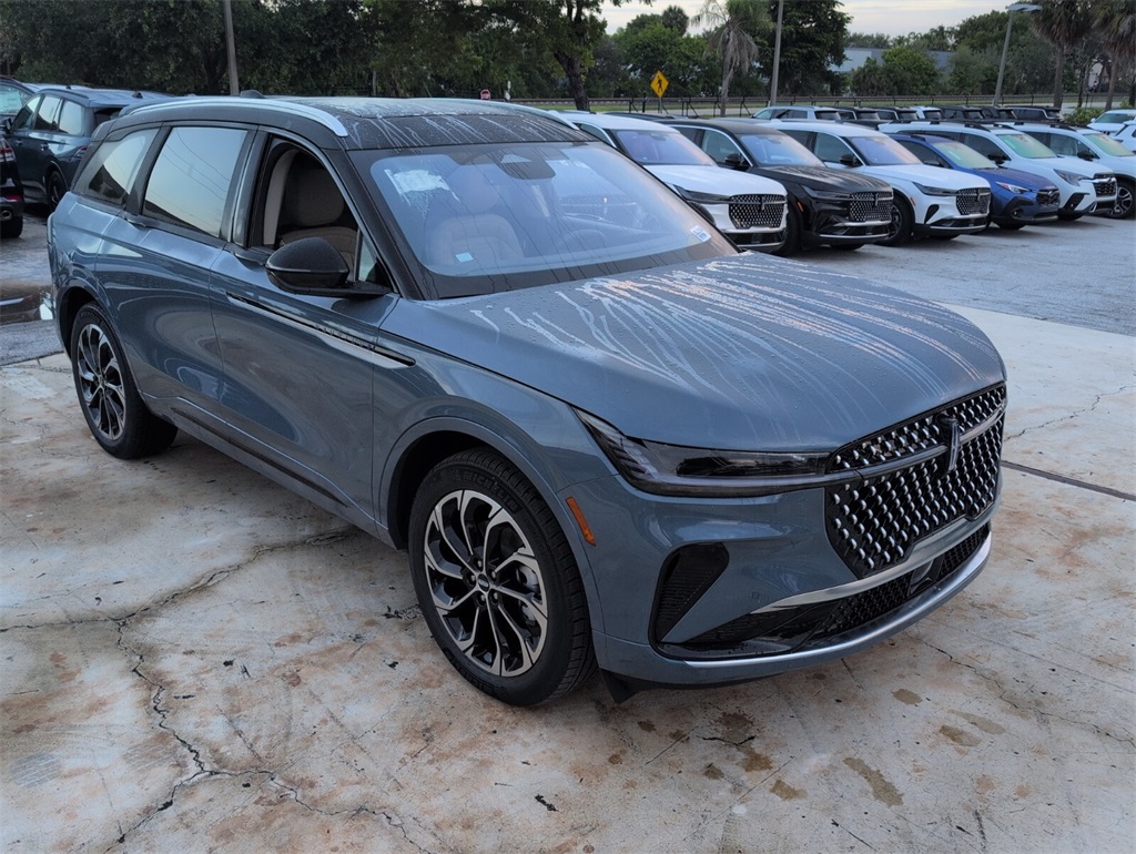 new 2025 Lincoln Nautilus car, priced at $64,824
