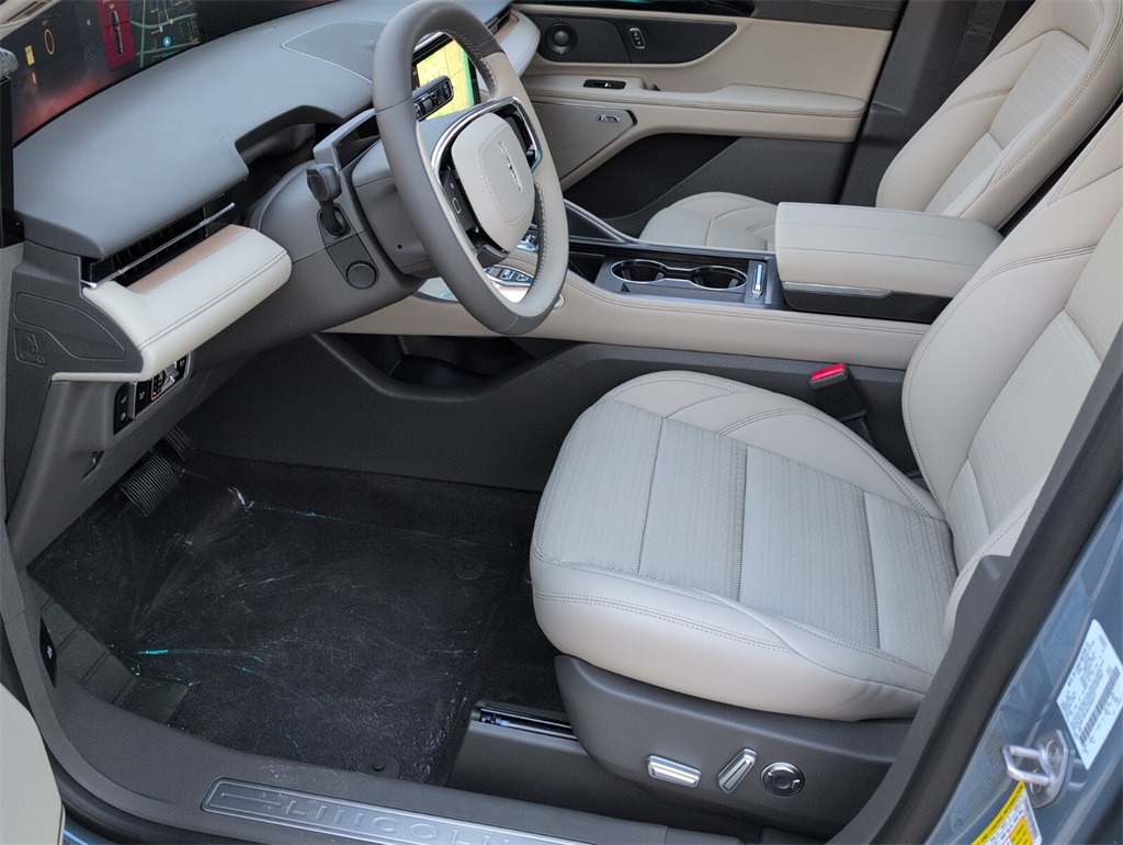 new 2025 Lincoln Nautilus car, priced at $64,824