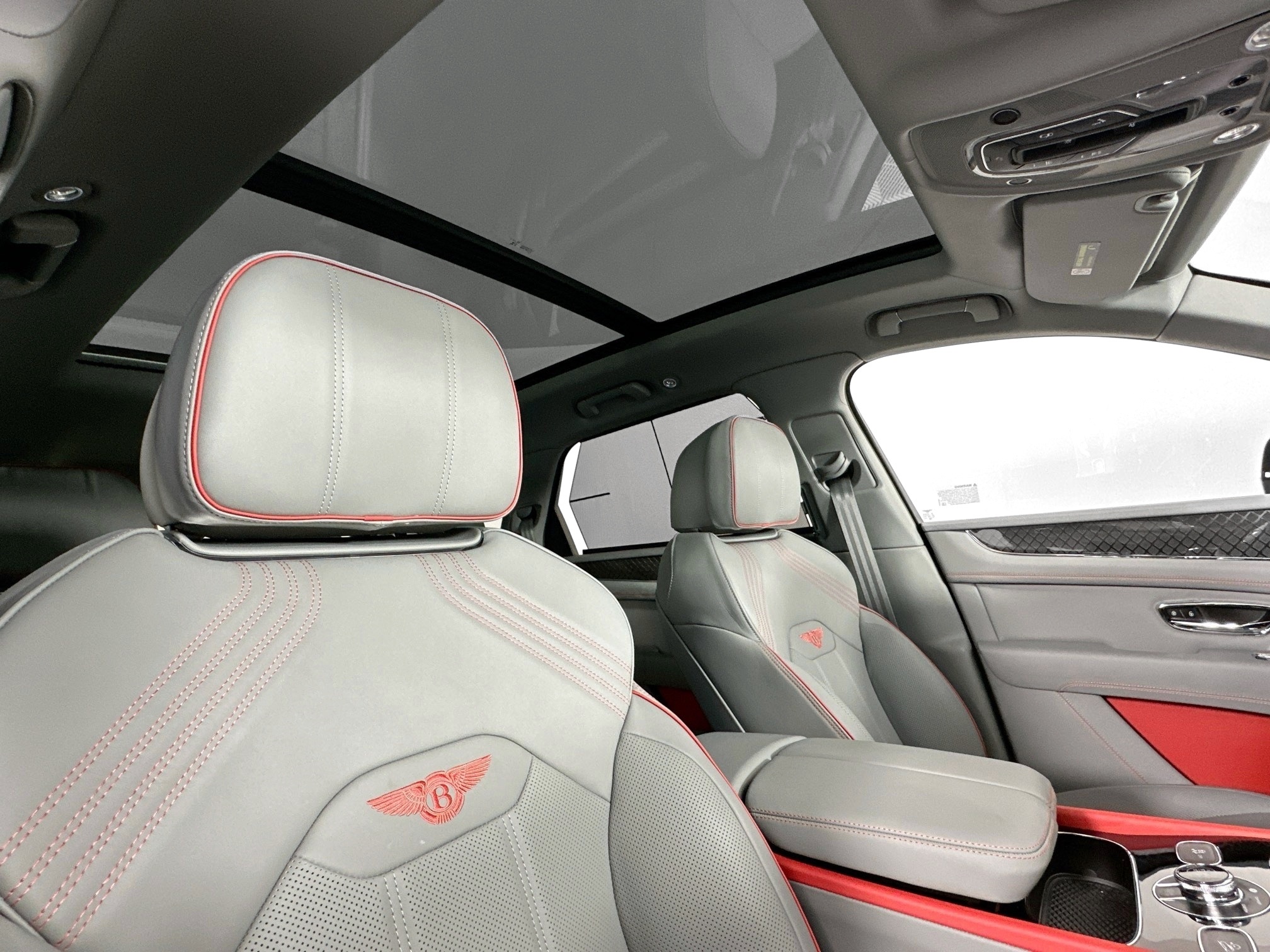 new 2025 Bentley Bentayga car