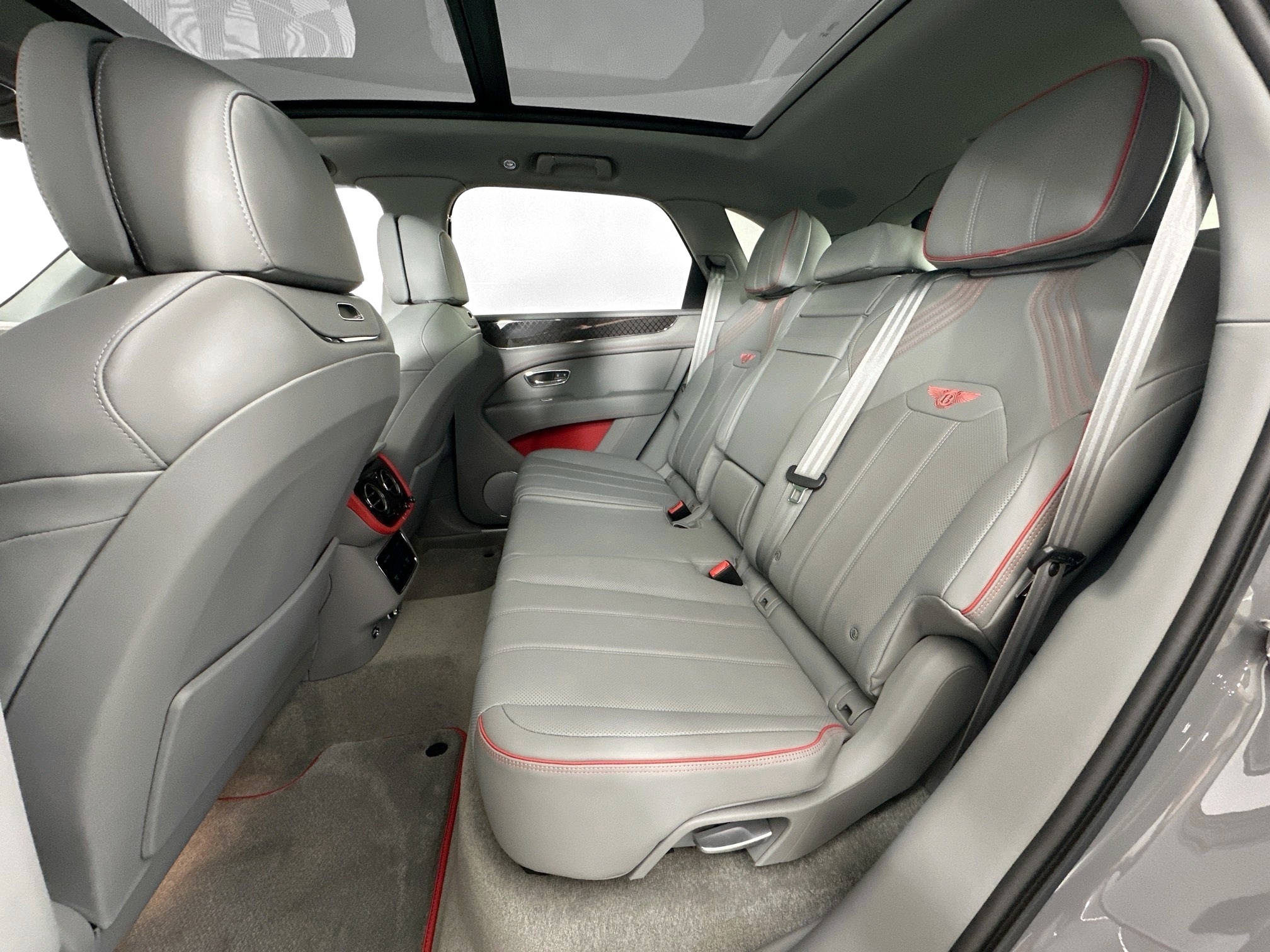 new 2025 Bentley Bentayga car