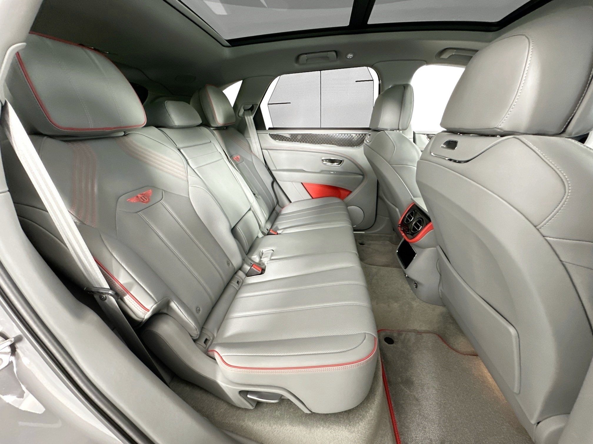 new 2025 Bentley Bentayga car