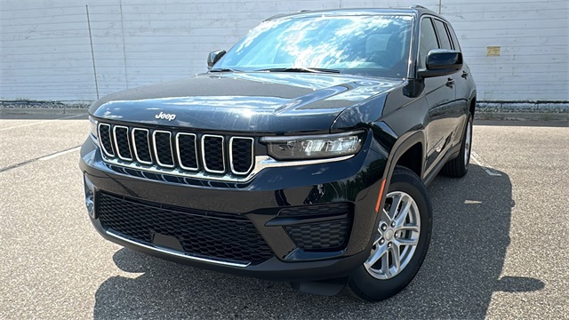 new 2025 Jeep Grand Cherokee car, priced at $42,848