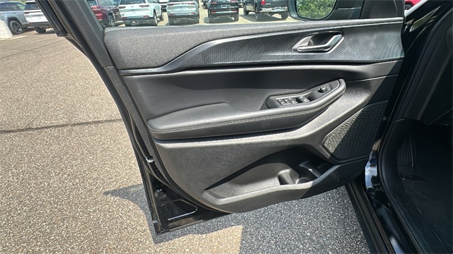new 2025 Jeep Grand Cherokee car, priced at $42,848