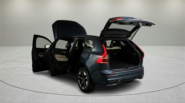 new 2026 Volvo XC60 car, priced at $57,985