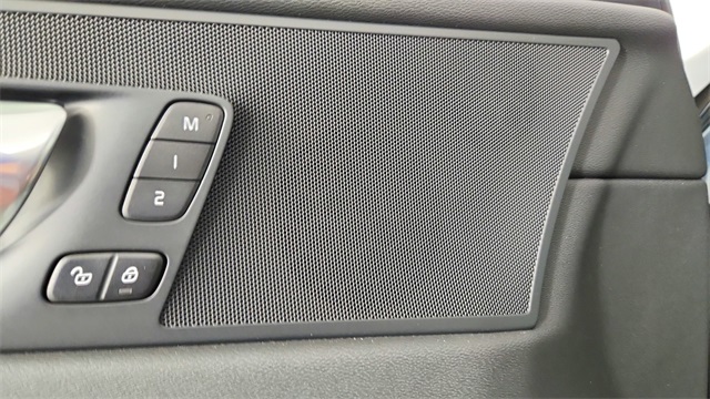 new 2026 Volvo XC60 car, priced at $57,985