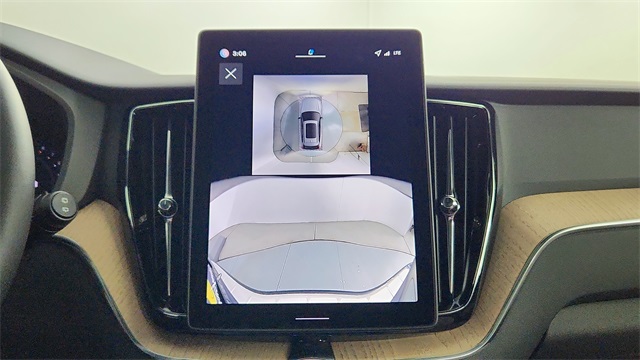 new 2026 Volvo XC60 car, priced at $57,985