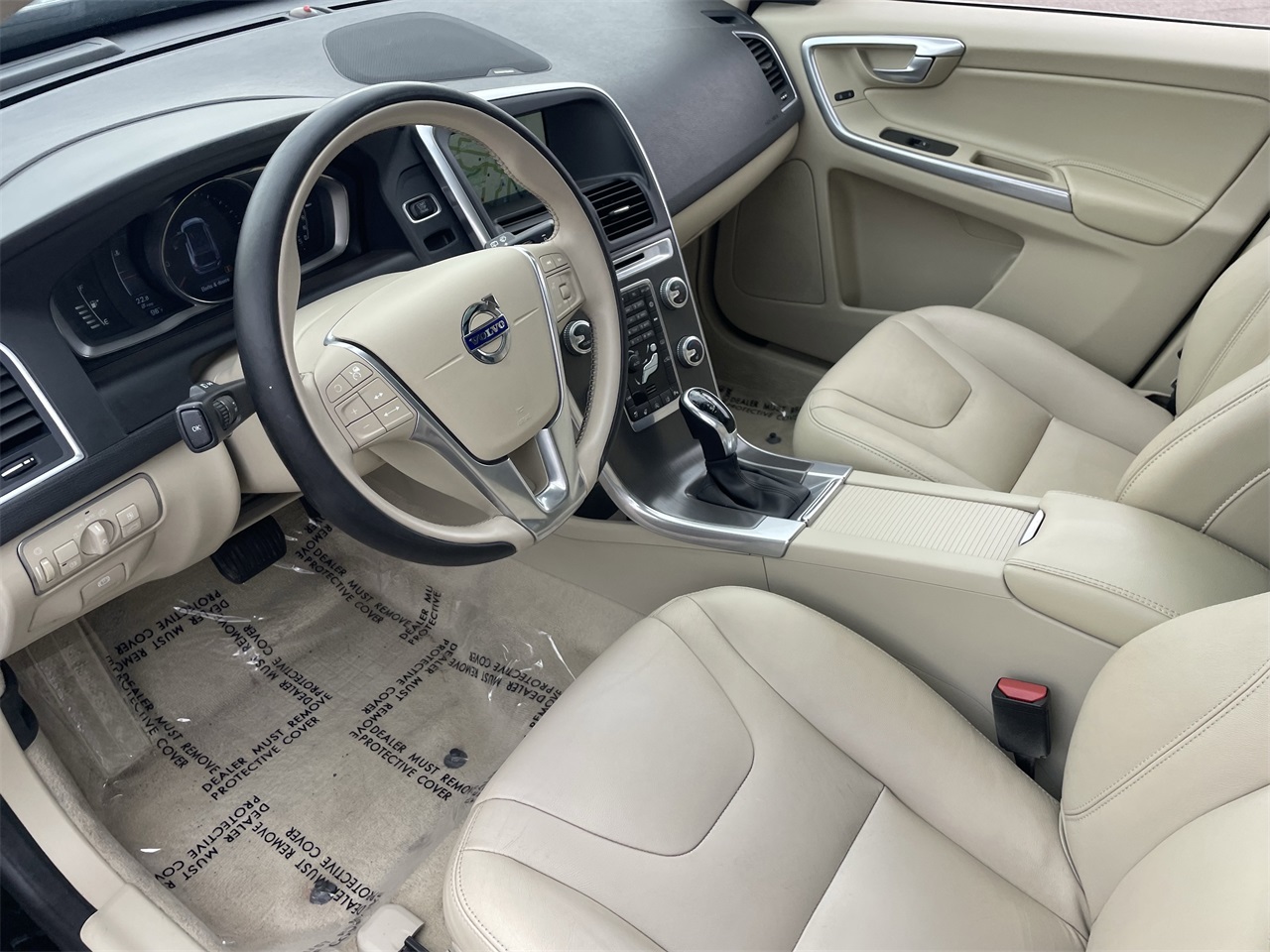 used 2016 Volvo XC60 car, priced at $16,222