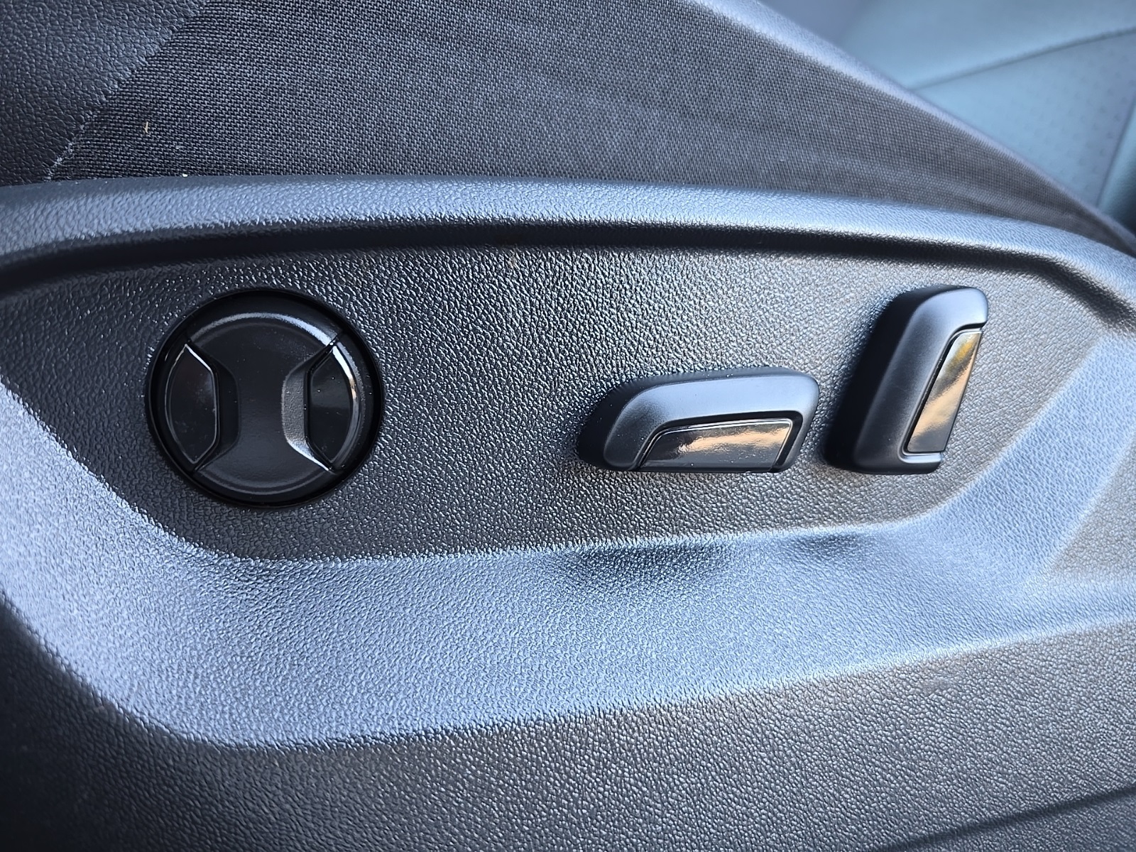 used 2020 Volkswagen Tiguan car, priced at $19,500