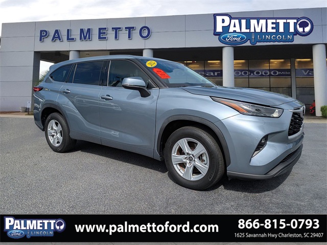 used 2022 Toyota Highlander car, priced at $32,942