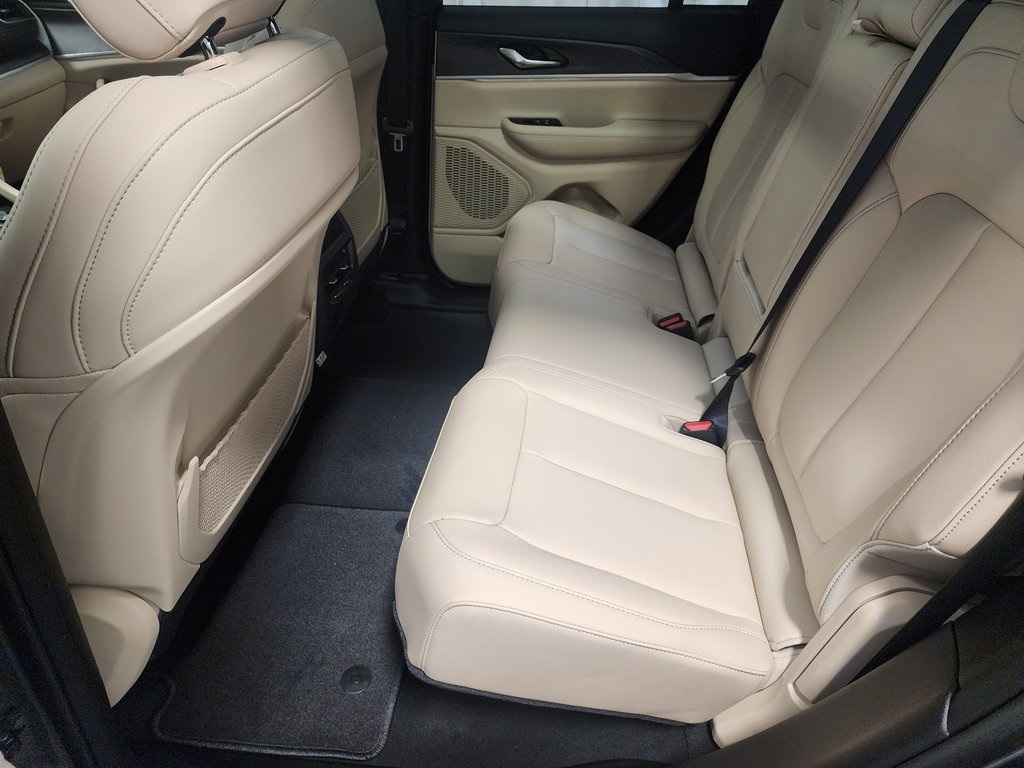 new 2025 Jeep Grand Cherokee car, priced at $49,866