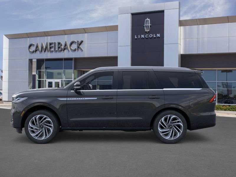 new 2025 Lincoln Navigator car, priced at $102,940