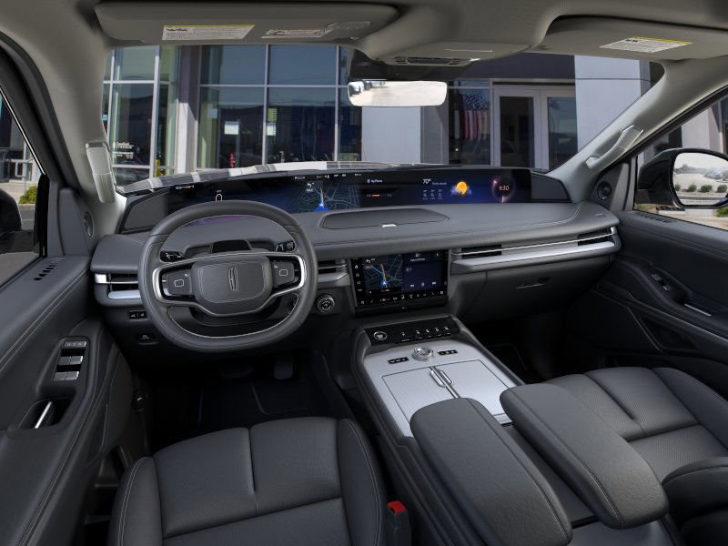 new 2025 Lincoln Navigator car, priced at $102,940