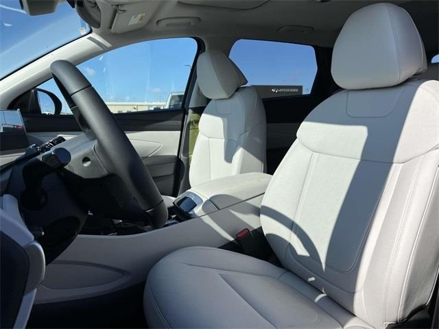 new 2025 Hyundai Tucson car, priced at $34,018