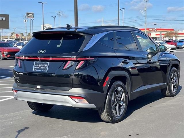 new 2025 Hyundai Tucson car, priced at $34,018
