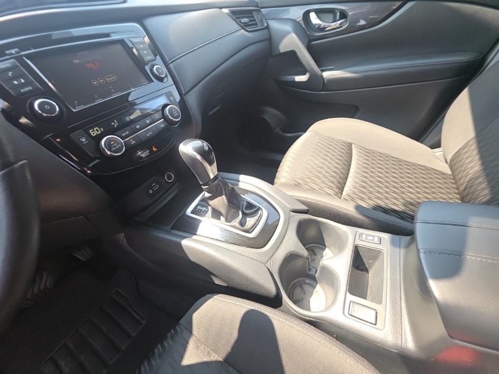 used 2020 Nissan Rogue car, priced at $13,595