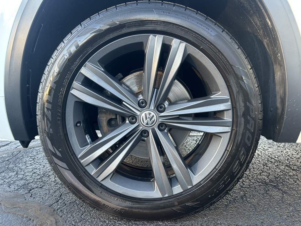 used 2020 Volkswagen Atlas car, priced at $18,752