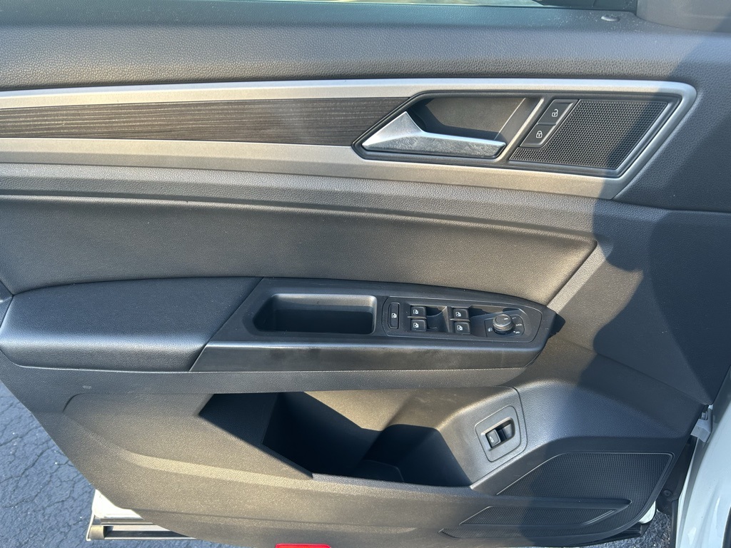 used 2020 Volkswagen Atlas car, priced at $18,752