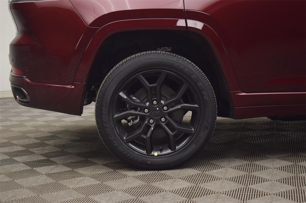 new 2025 Jeep Grand Cherokee car, priced at $55,592