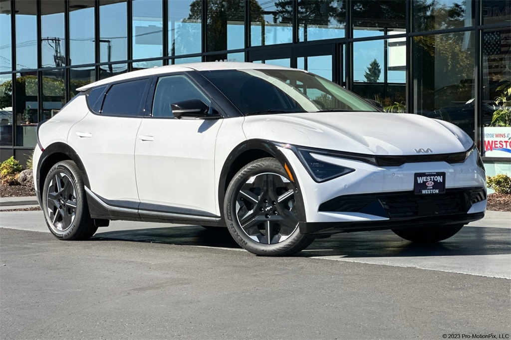 new 2025 Kia EV6 car, priced at $52,930