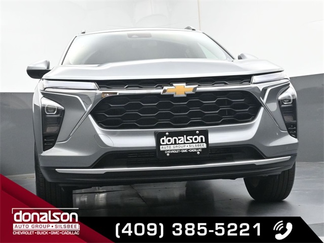 new 2026 Chevrolet Trax car, priced at $25,090