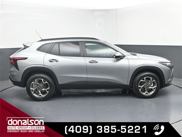 new 2026 Chevrolet Trax car, priced at $25,090