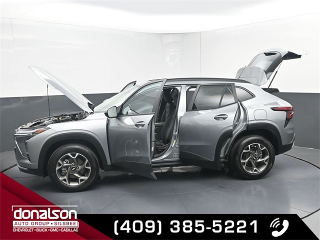 new 2026 Chevrolet Trax car, priced at $25,090