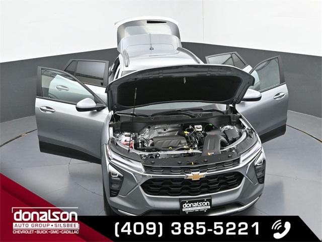 new 2026 Chevrolet Trax car, priced at $25,090