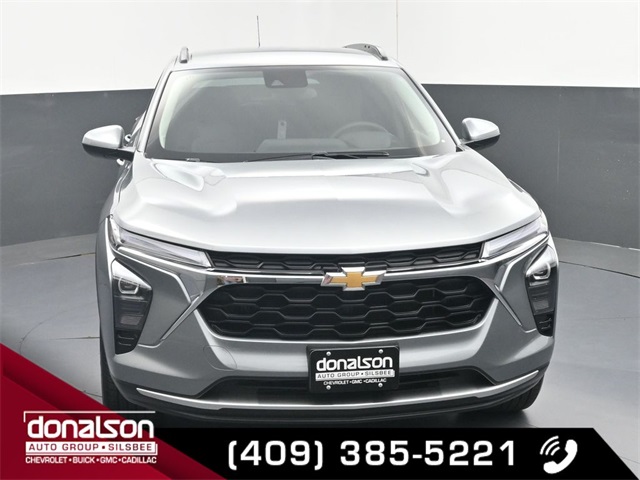 new 2026 Chevrolet Trax car, priced at $25,090