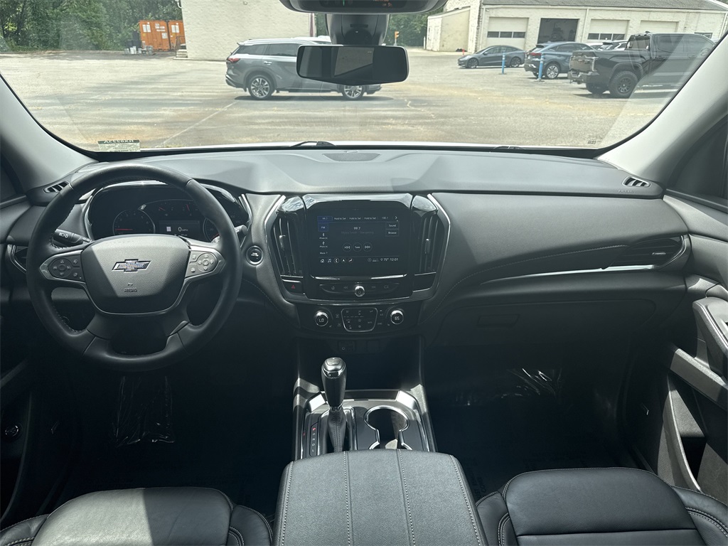 used 2020 Chevrolet Traverse car, priced at $29,599