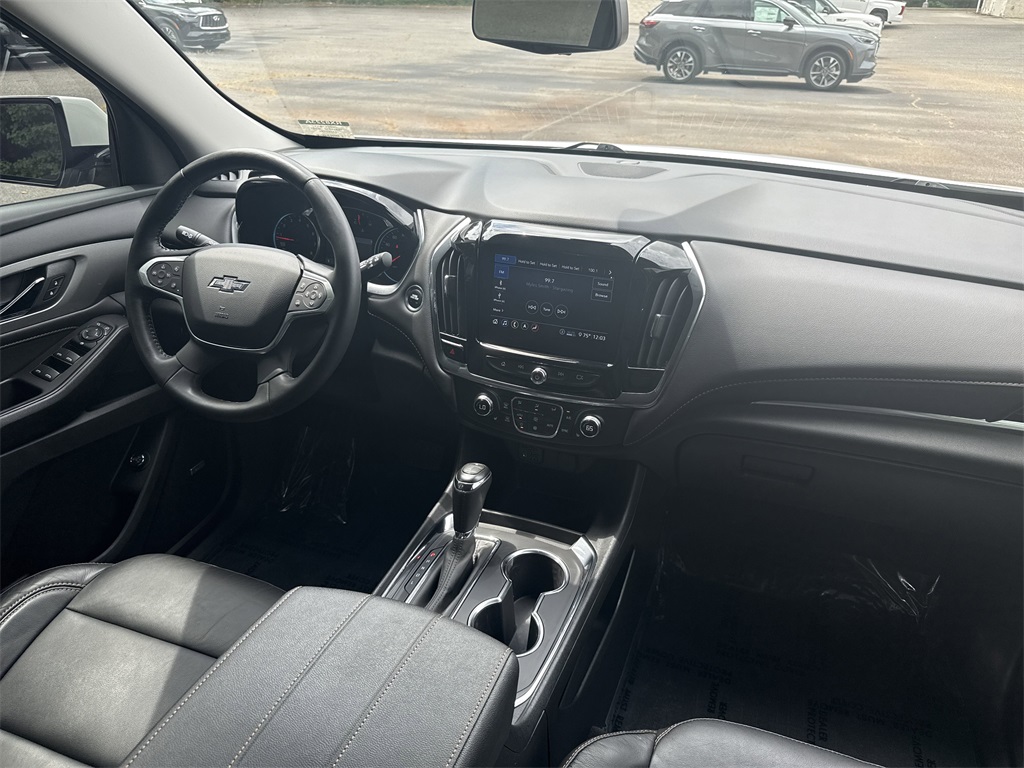 used 2020 Chevrolet Traverse car, priced at $29,599