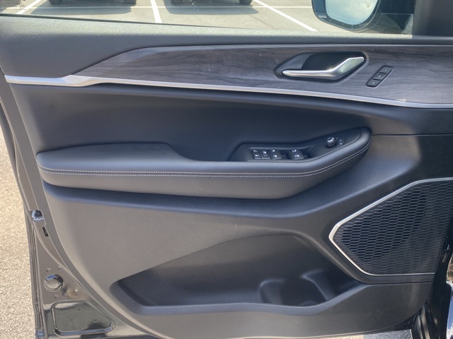 new 2025 Jeep Grand Cherokee L car, priced at $50,464