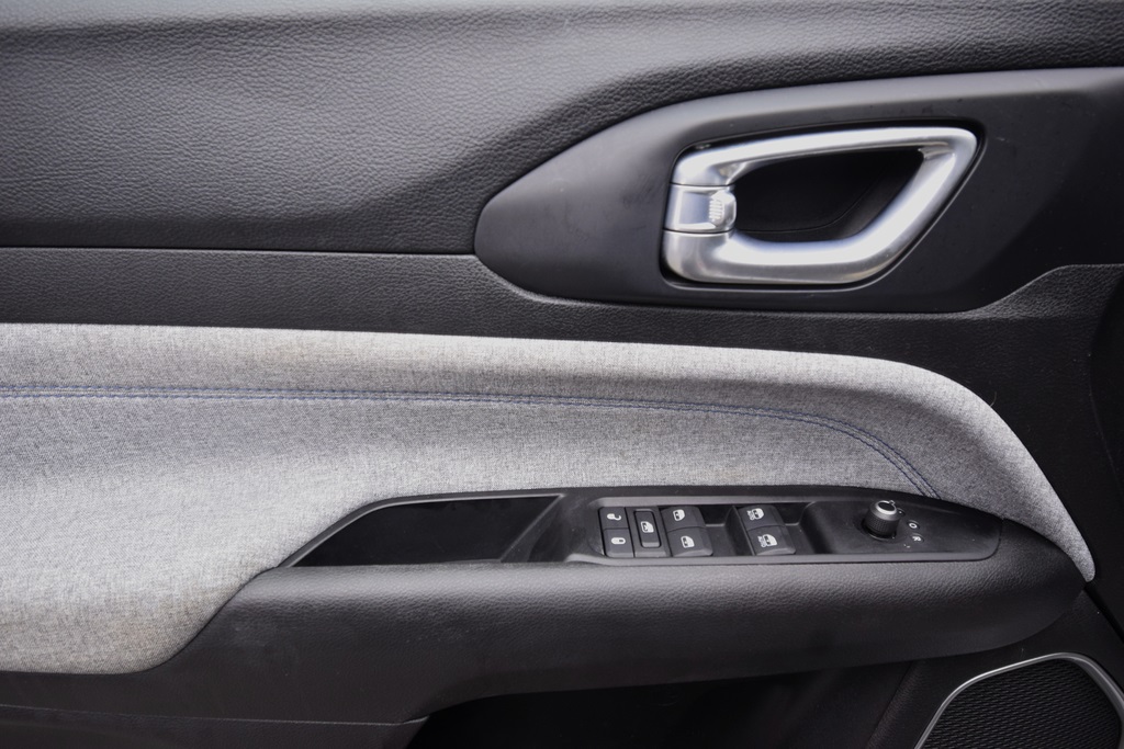 used 2022 Jeep Compass car, priced at $22,700