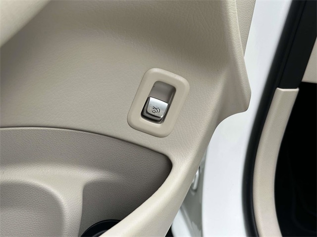 used 2021 Mercedes-Benz GLC car, priced at $33,991