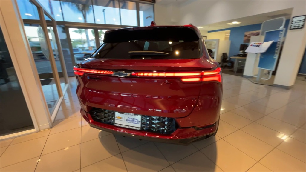 new 2025 Chevrolet Equinox EV car, priced at $41,461