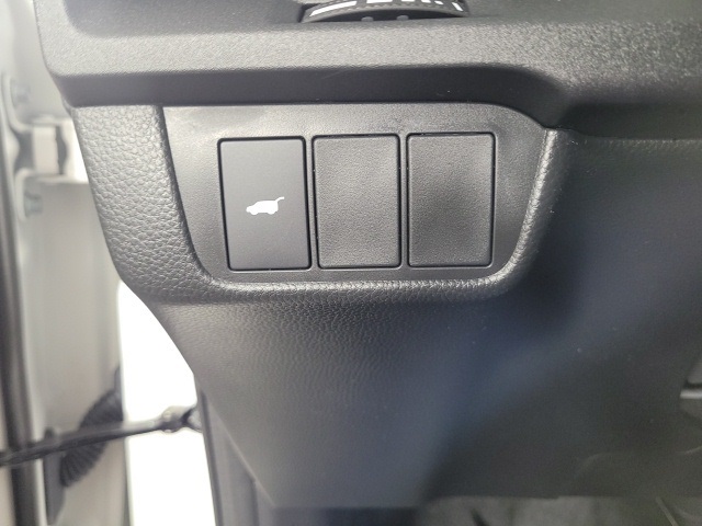 new 2026 Honda CR-V Hybrid car, priced at $40,650