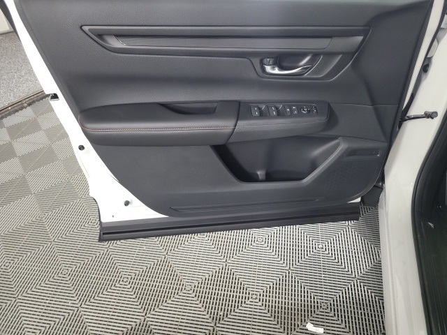 new 2026 Honda CR-V Hybrid car, priced at $40,650