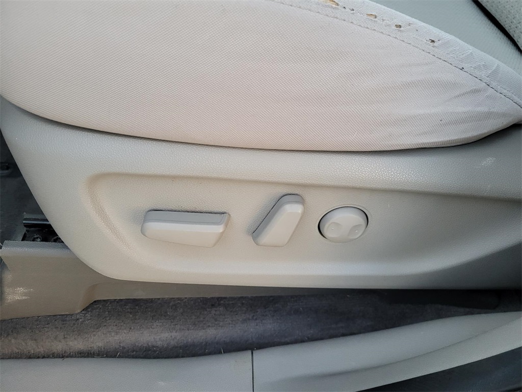 used 2016 Kia Sedona car, priced at $7,490