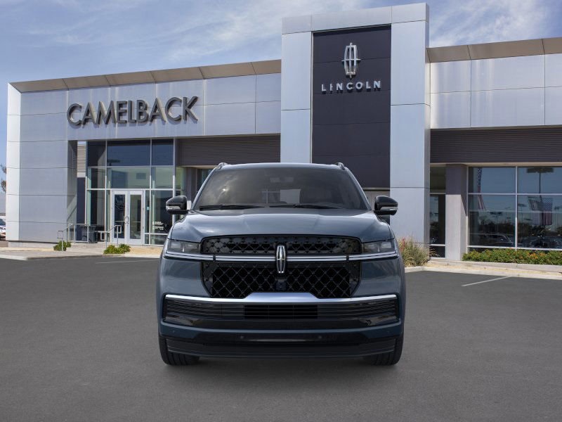 new 2025 Lincoln Navigator car, priced at $109,060