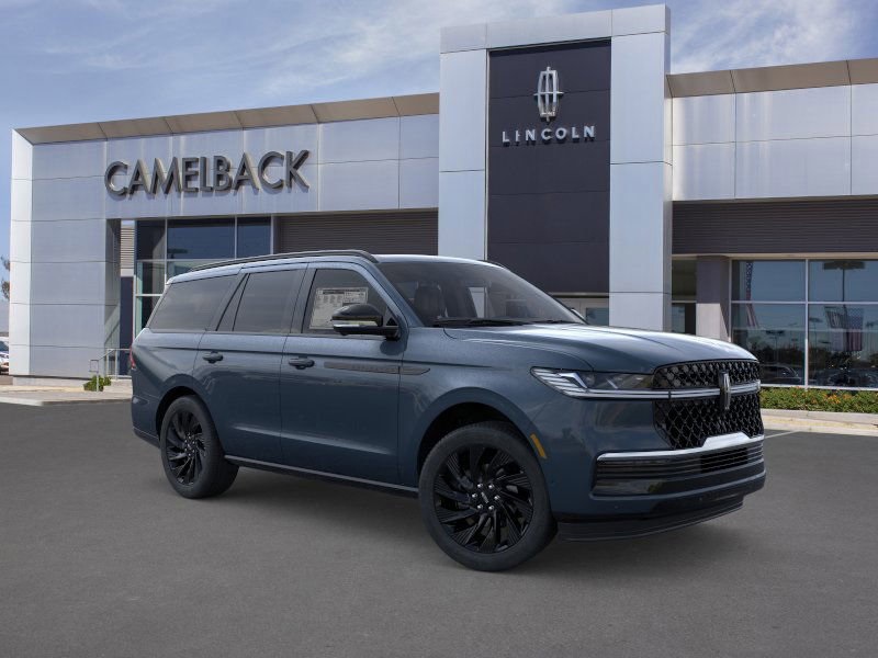 new 2025 Lincoln Navigator car, priced at $109,060