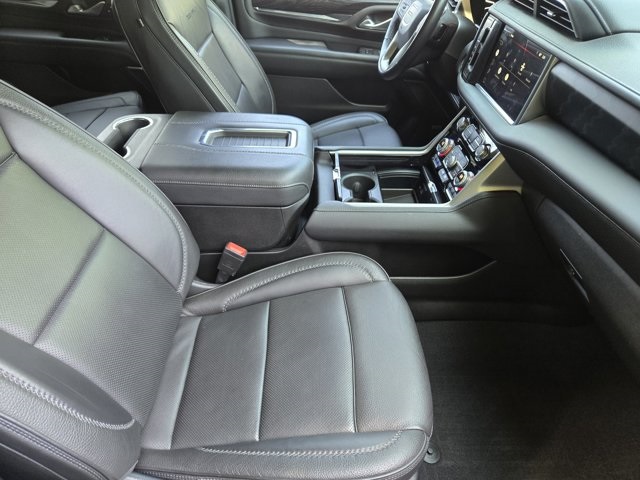 used 2022 GMC Yukon car, priced at $58,900