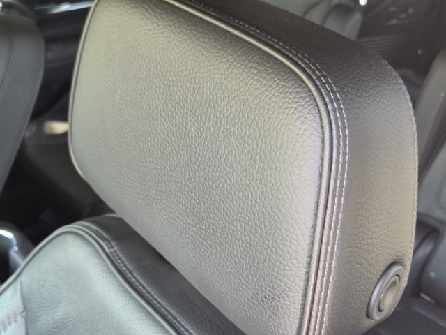 used 2022 GMC Yukon car, priced at $58,900