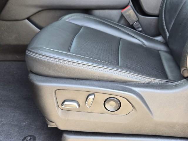 used 2022 GMC Yukon car, priced at $58,900