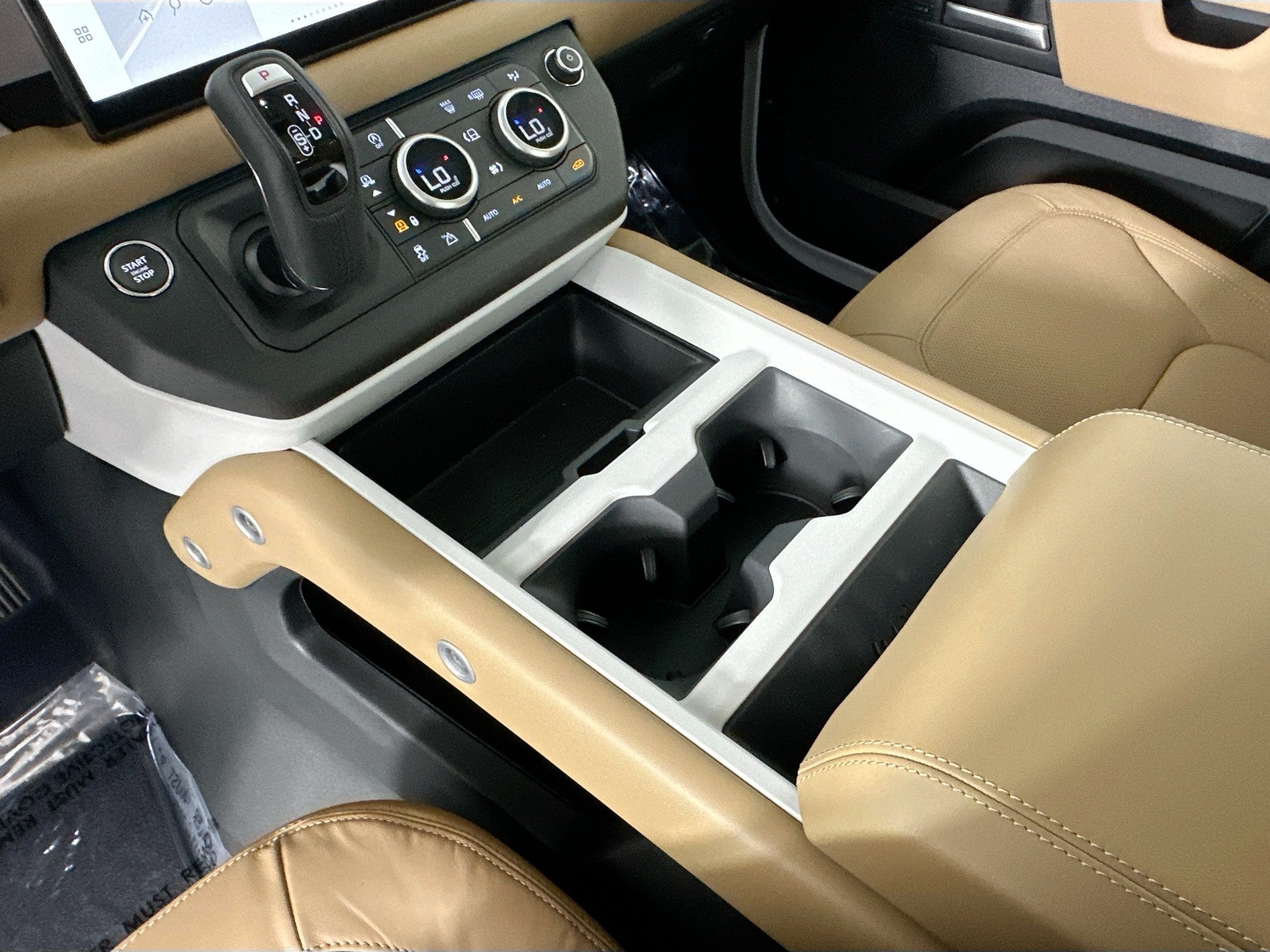 new 2025 Land Rover Defender 110 car, priced at $72,633