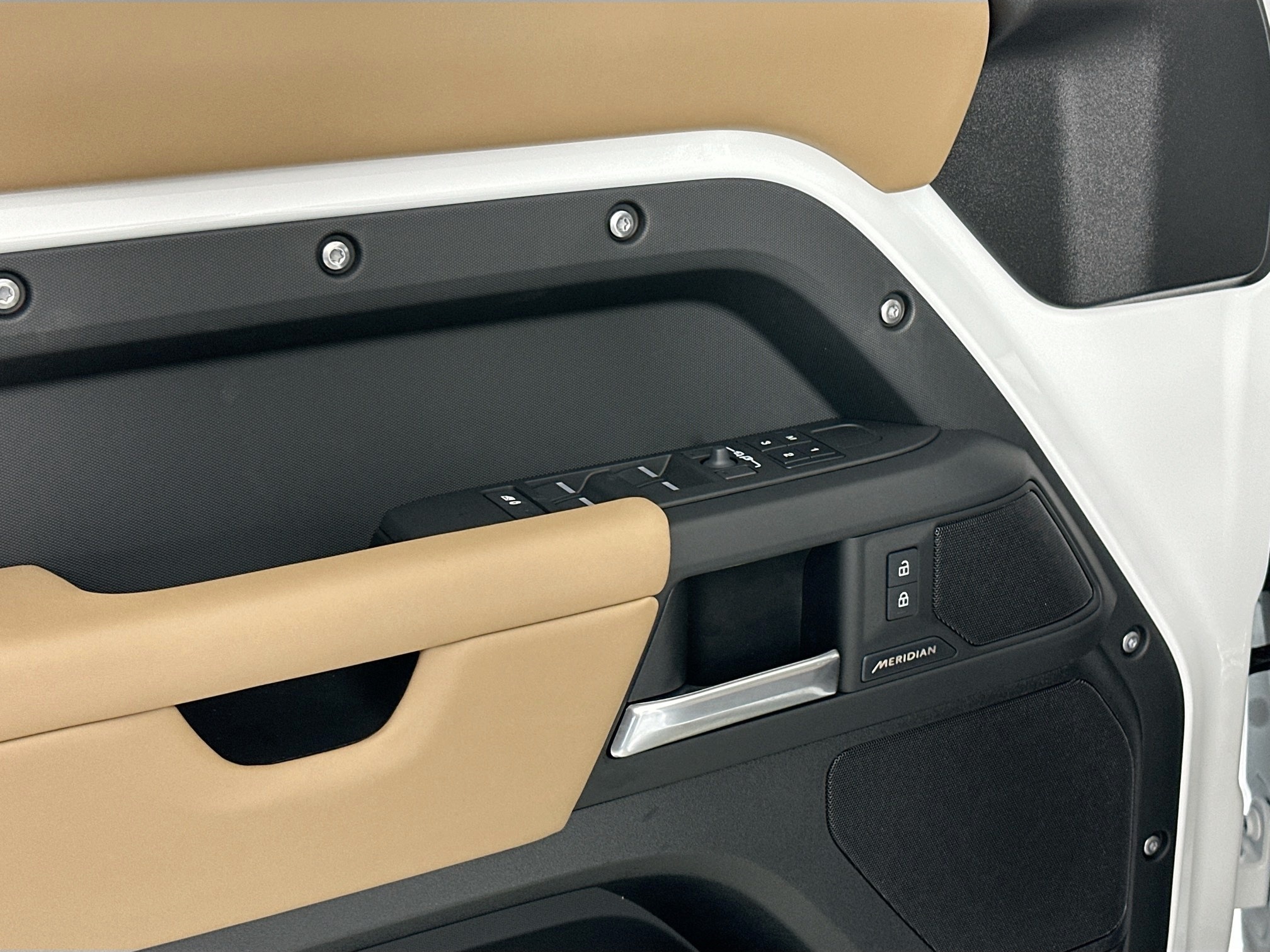 new 2025 Land Rover Defender 110 car, priced at $72,633
