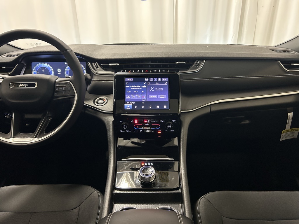 new 2025 Jeep Grand Cherokee L car, priced at $37,499