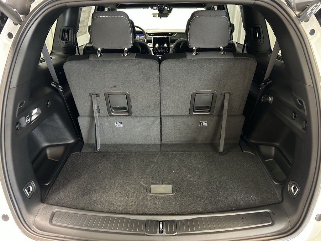 new 2025 Jeep Grand Cherokee L car, priced at $37,499