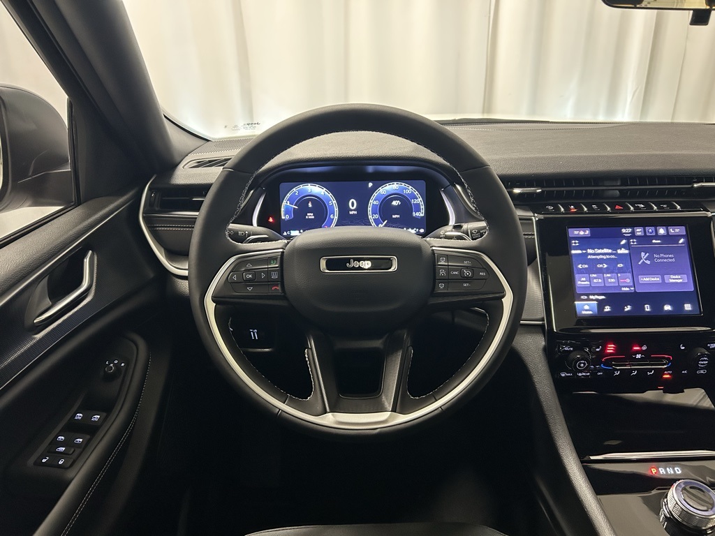 new 2025 Jeep Grand Cherokee L car, priced at $37,499