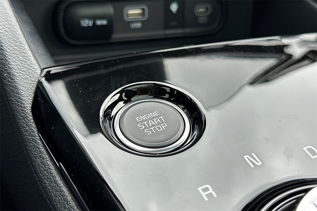 new 2025 Kia Sportage Hybrid car, priced at $33,255